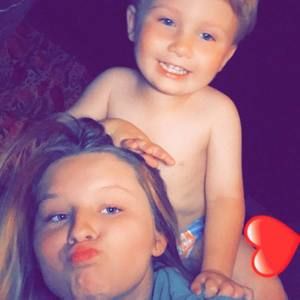 Meet your Posher, Alyssa